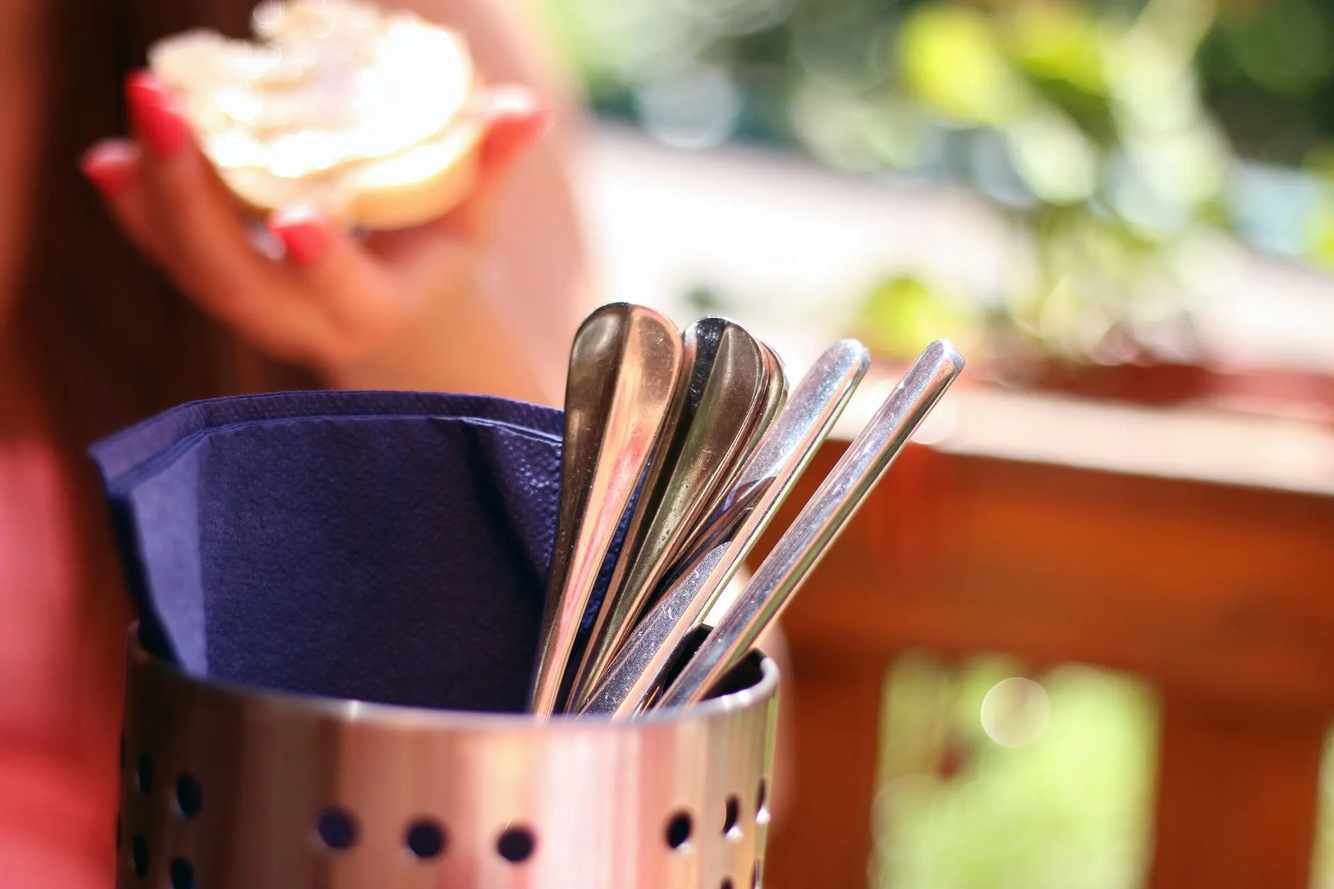 餐饮门店不锈钢餐具选型指南:餐勺餐叉采购实用考量正文配图 1